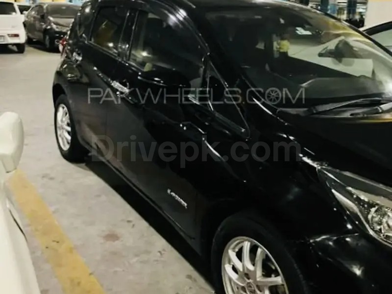 Nissan Note E Power 2017