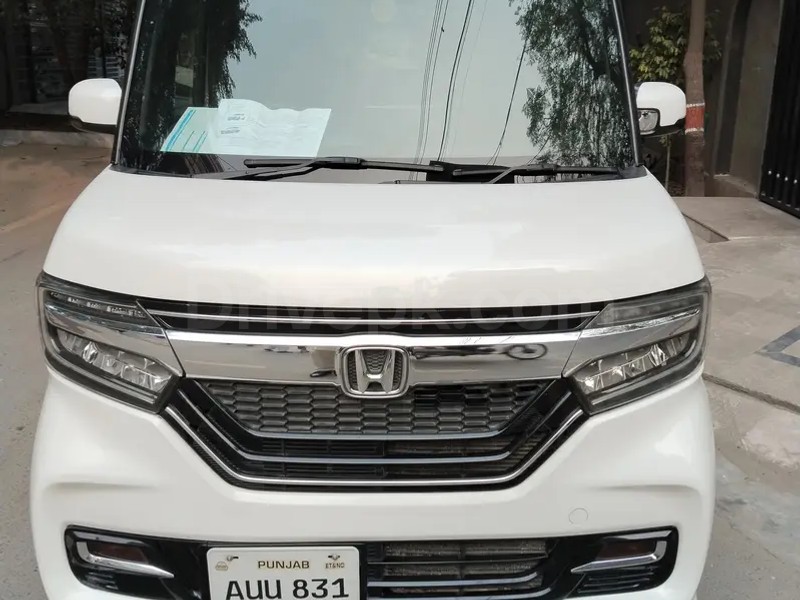 Honda N Box Custom 2021