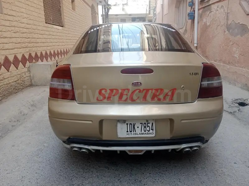 KIA Spectra 2001