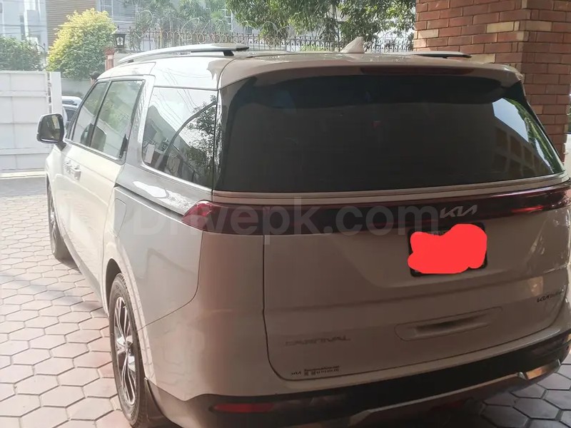 KIA Grand Carnival 2022