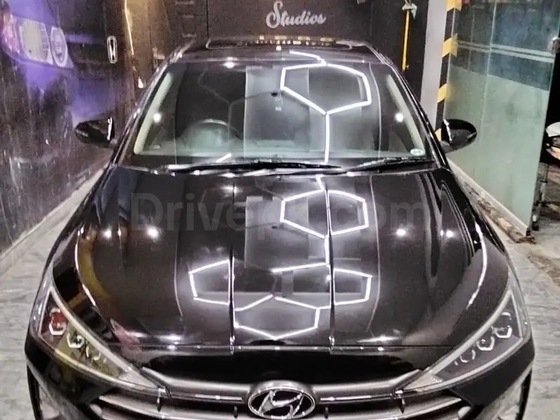 Hyundai Elantra 2022