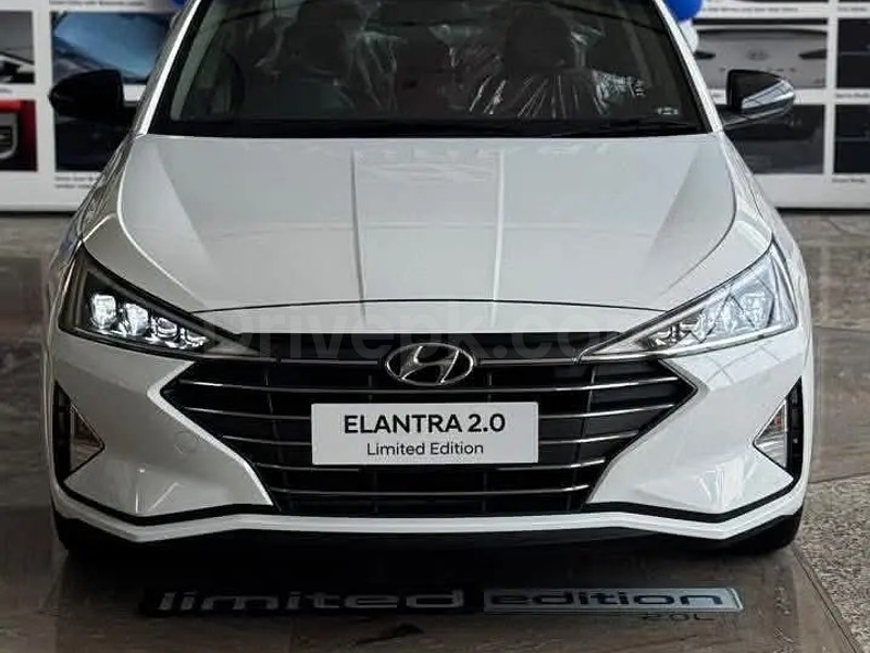 Hyundai Elantra 2025
