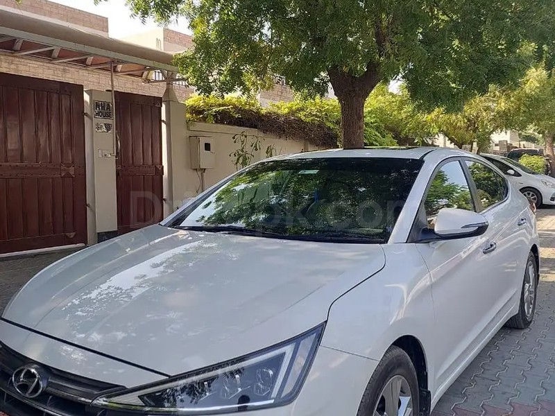 Hyundai Elantra 2021