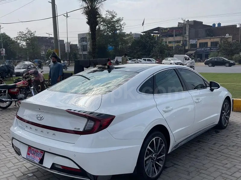 Hyundai Sonata 2021