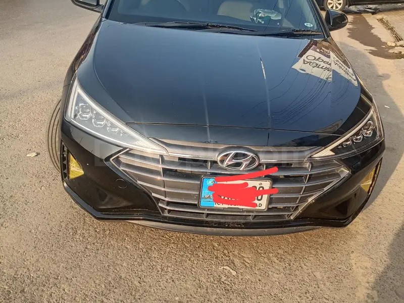 Hyundai Elantra 2022