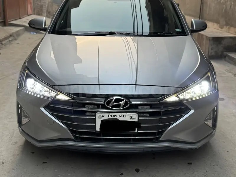 Hyundai Elantra 2021