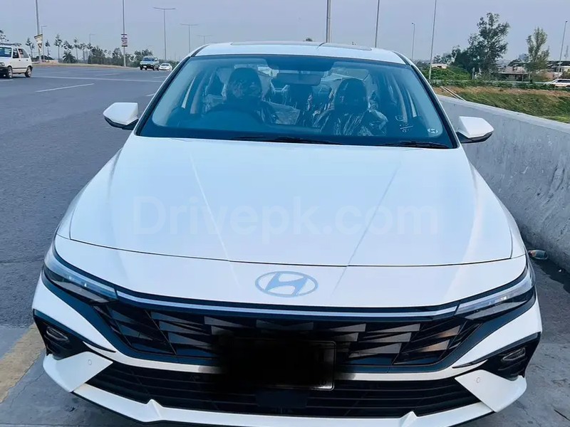 Hyundai Elantra 2025