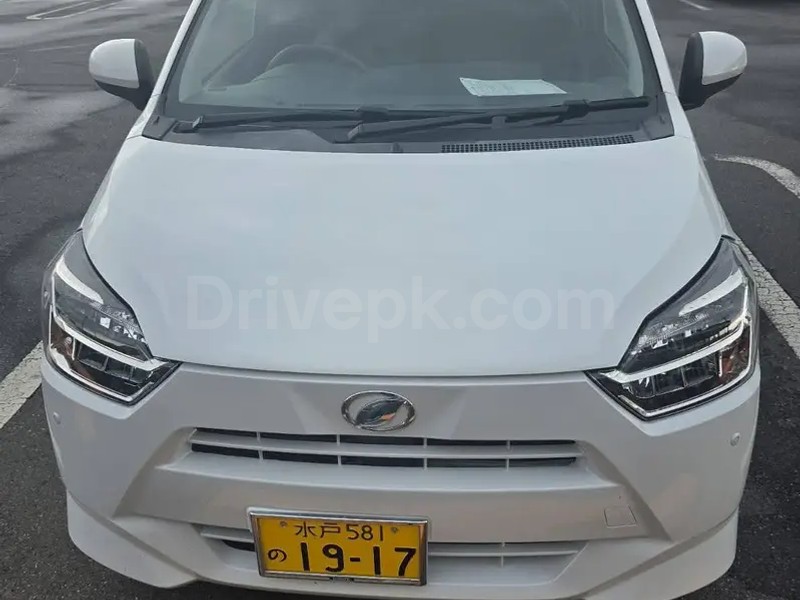 Daihatsu Mira 2022
