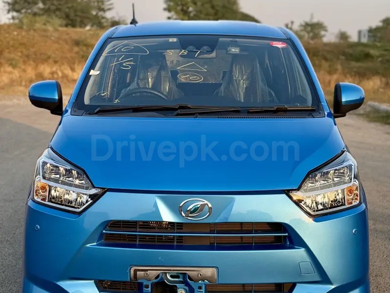 Daihatsu Mira 2022