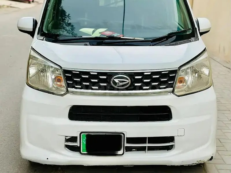 Daihatsu Move 2015
