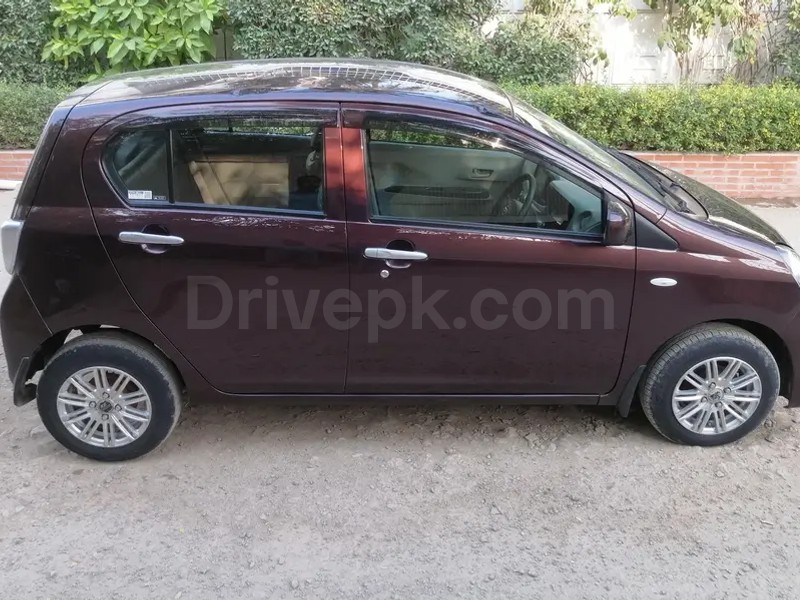 Daihatsu Mira 2016