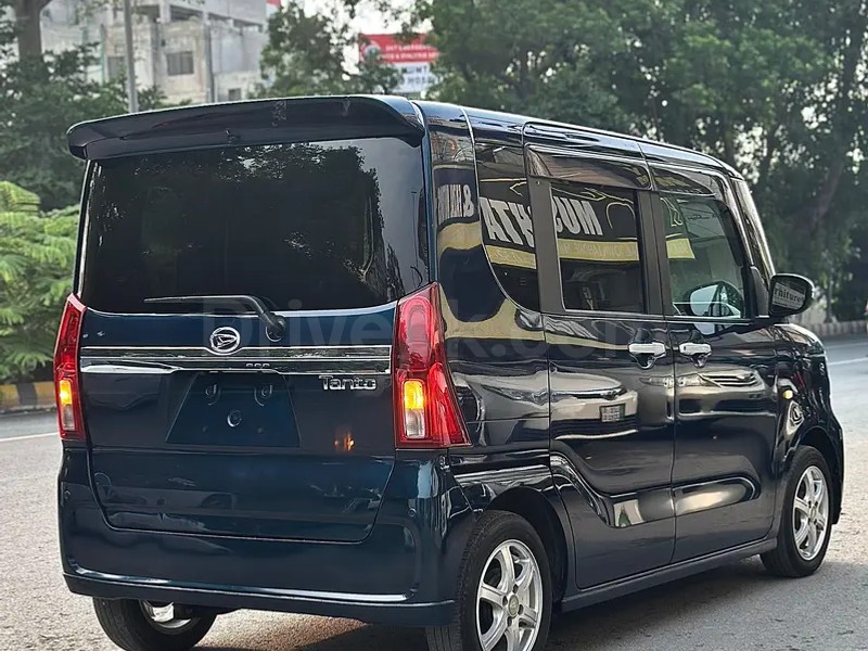Daihatsu Tanto 2022