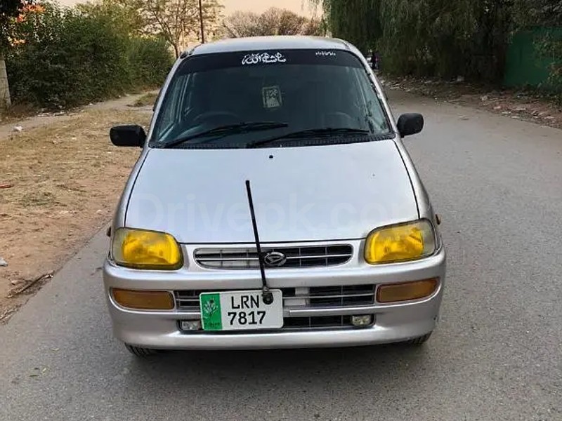 Daihatsu Cuore 2003