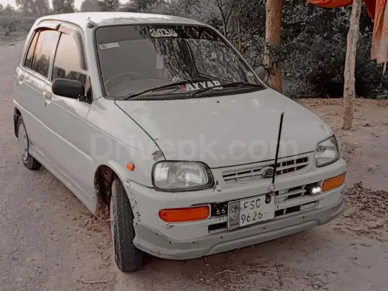 Daihatsu Cuore 2004
