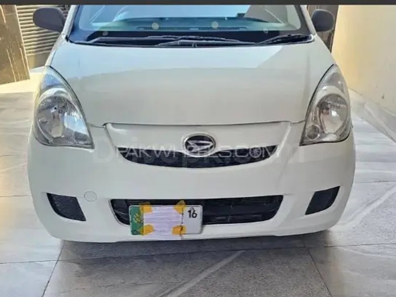 Daihatsu Mira 2012