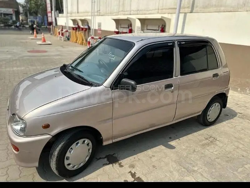 Daihatsu Cuore 2004