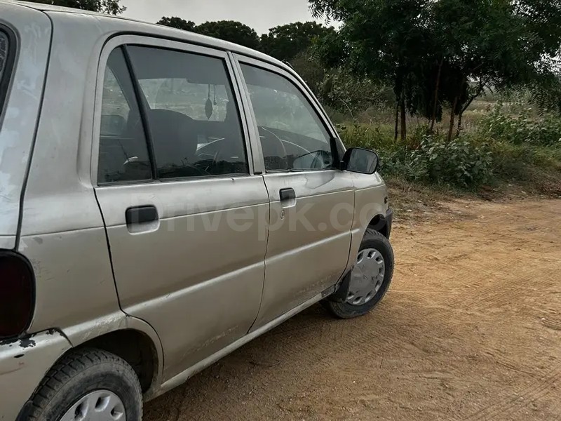 Daihatsu Cuore 2005