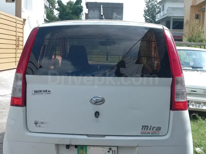 Daihatsu Mira 2006