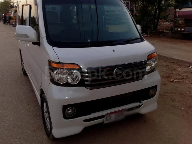 Daihatsu Atrai Wagon 2013