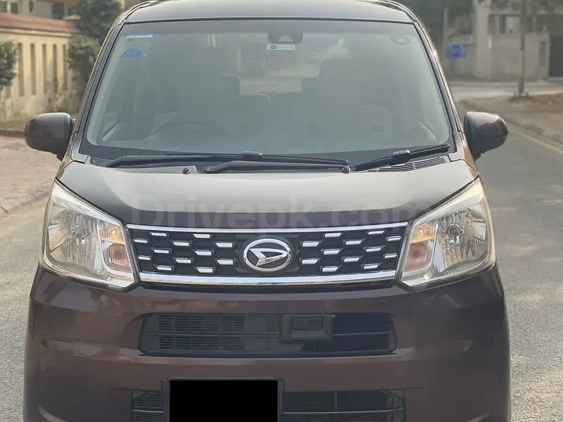 Daihatsu Move 2015