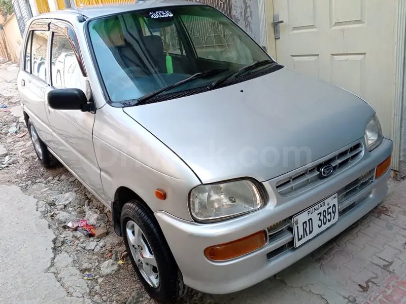 Daihatsu Cuore 2002