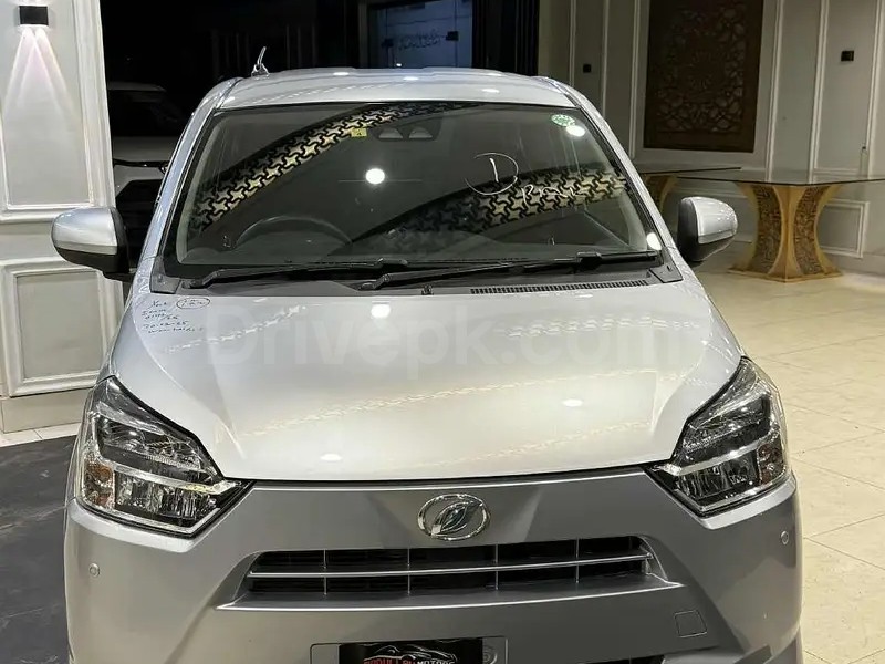 Daihatsu Mira 2022
