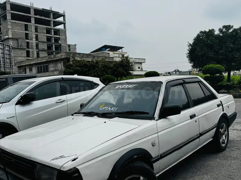 Nissan Sunny 1988