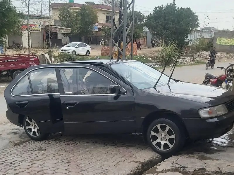 Nissan Sunny 1998
