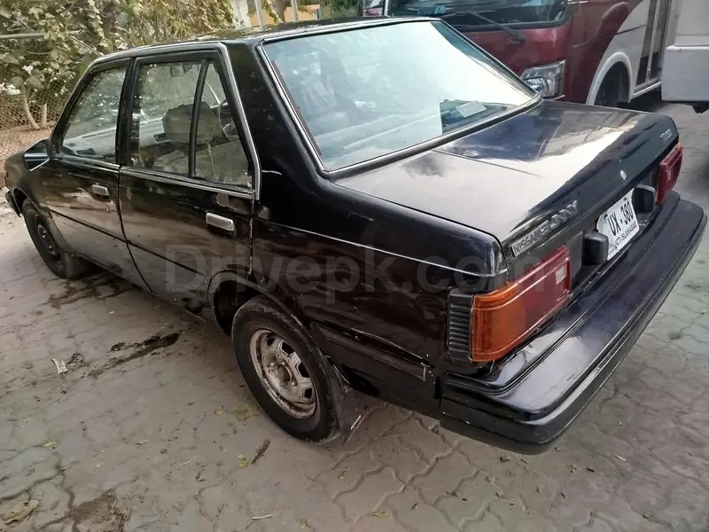 Nissan Sunny 1983