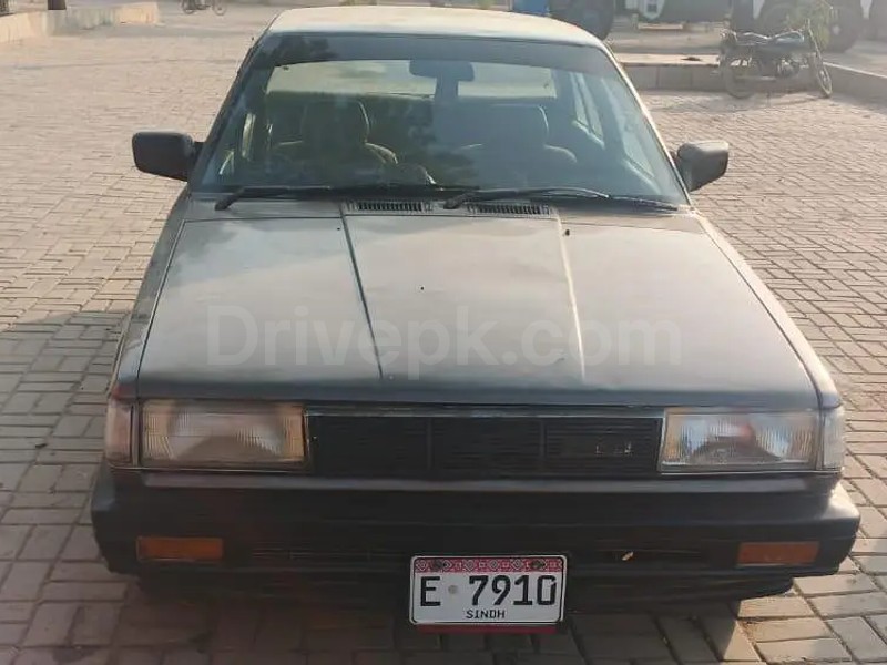 Nissan Sunny 1987