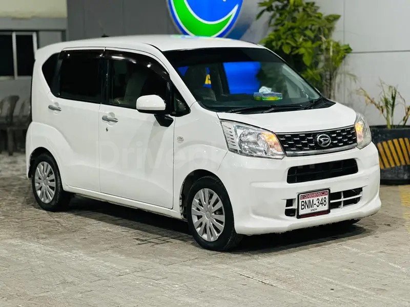 Daihatsu Move 2015