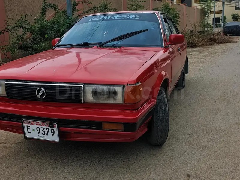 Nissan Sunny 1990