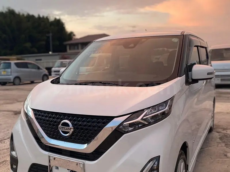 Nissan Dayz Highway Star 2022
