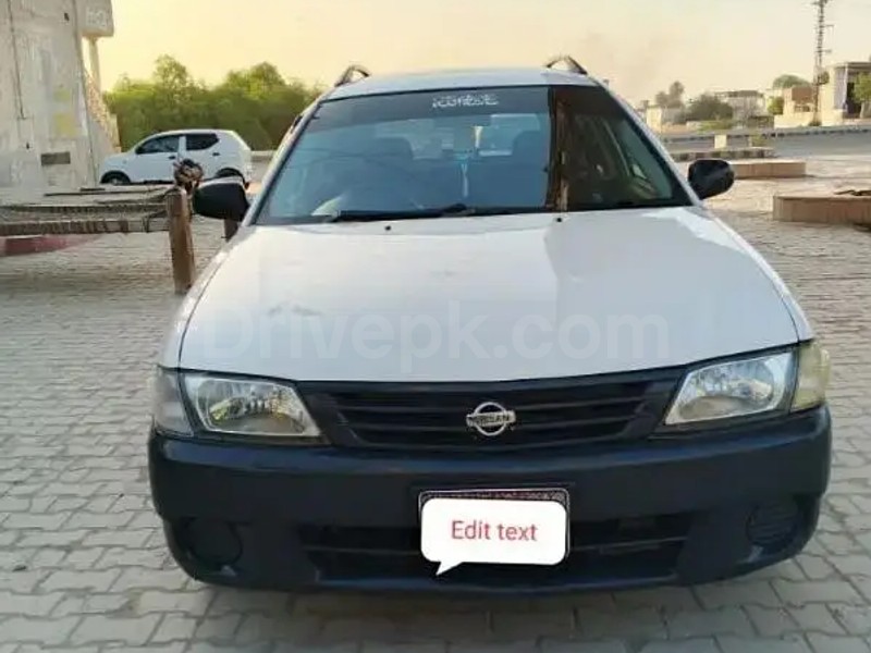 Nissan AD Van 2012