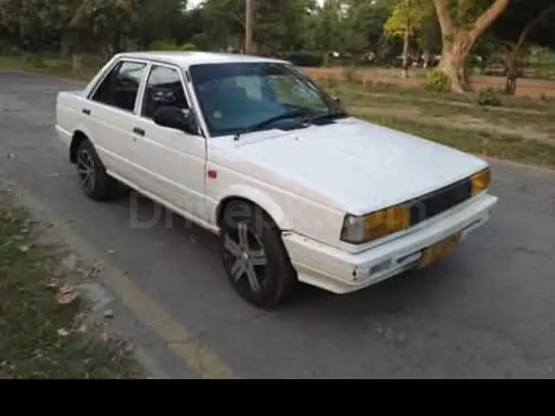 Nissan Sunny 1989
