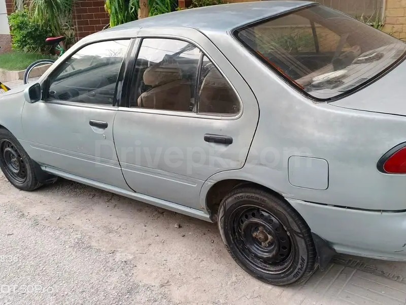 Nissan Sunny 1998