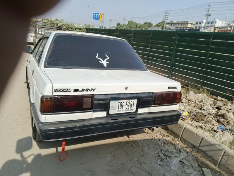 Nissan Sunny 1986