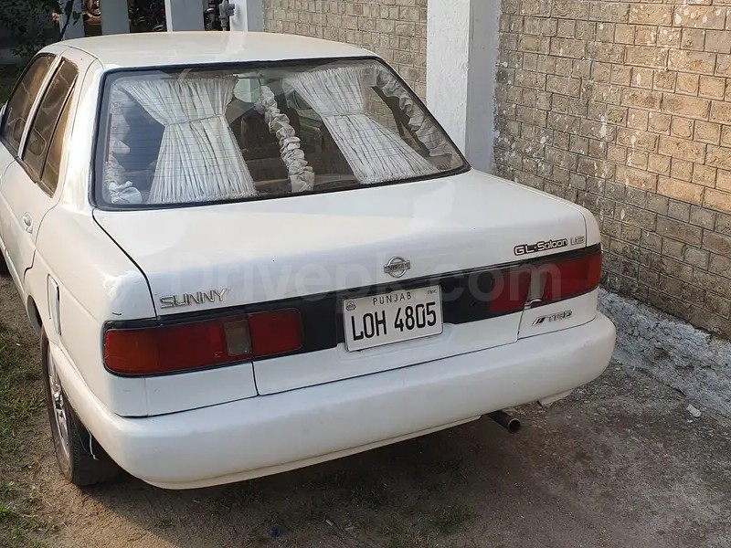 Nissan Sunny 1991