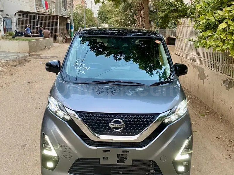 Nissan Dayz Highway Star 2022