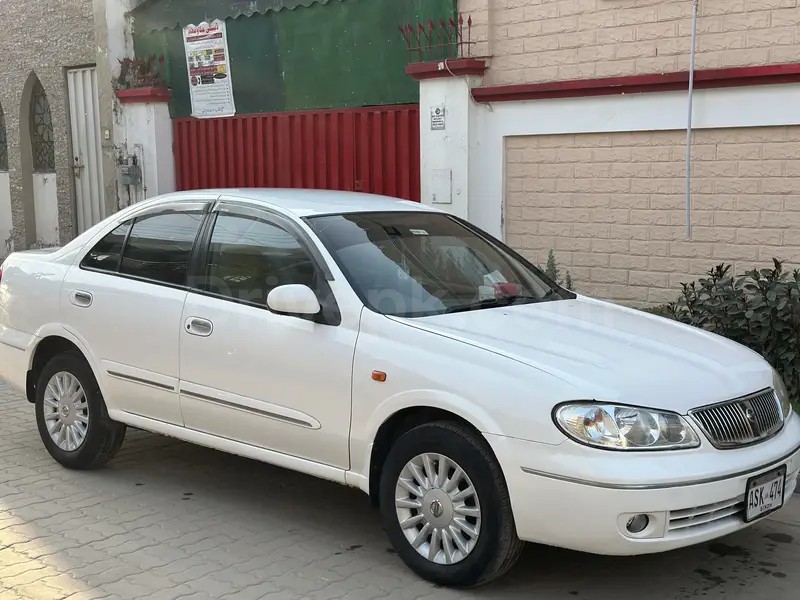Nissan Sunny 2009
