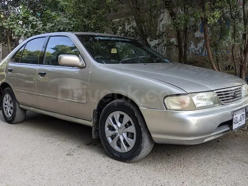 Nissan Sunny 1998