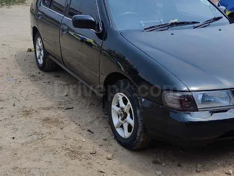 Nissan Sunny 1998