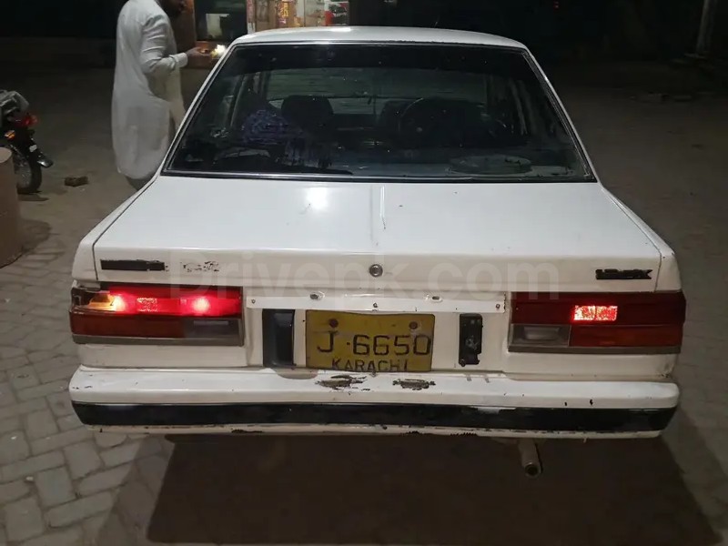 Nissan Sunny 1986