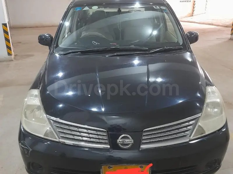 Nissan Tiida 2007