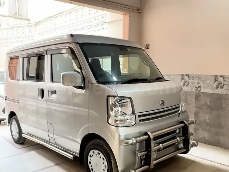 Nissan Clipper 2017