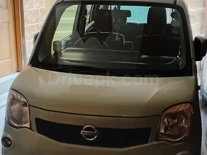 Nissan Moco 2013