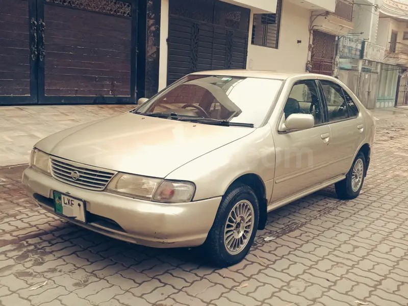 Nissan Sunny 1998