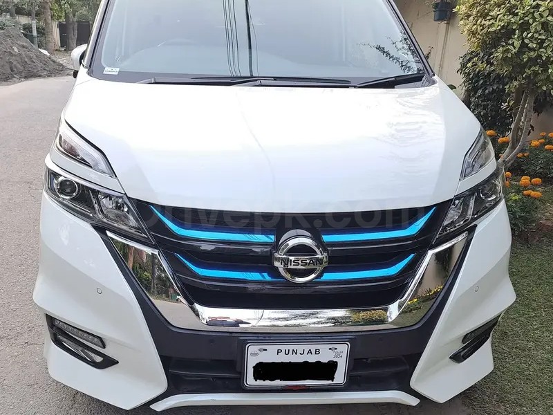 Nissan Serena 2019