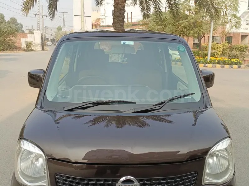 Nissan Moco 2013