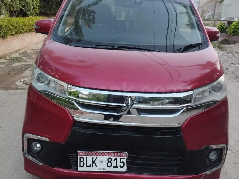 Mitsubishi EK Custom 2016